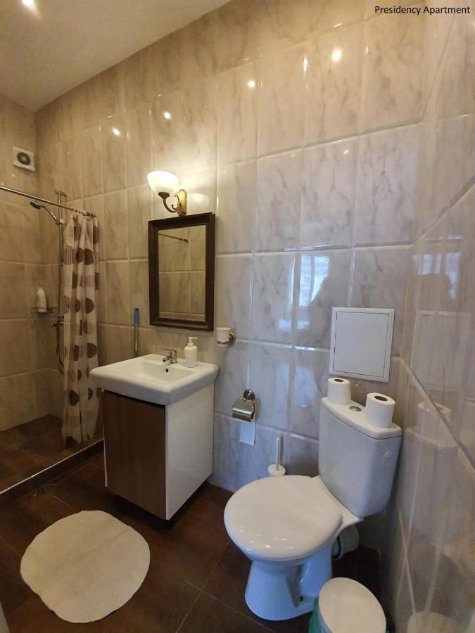 Presidency House Self Check-in Appartement *