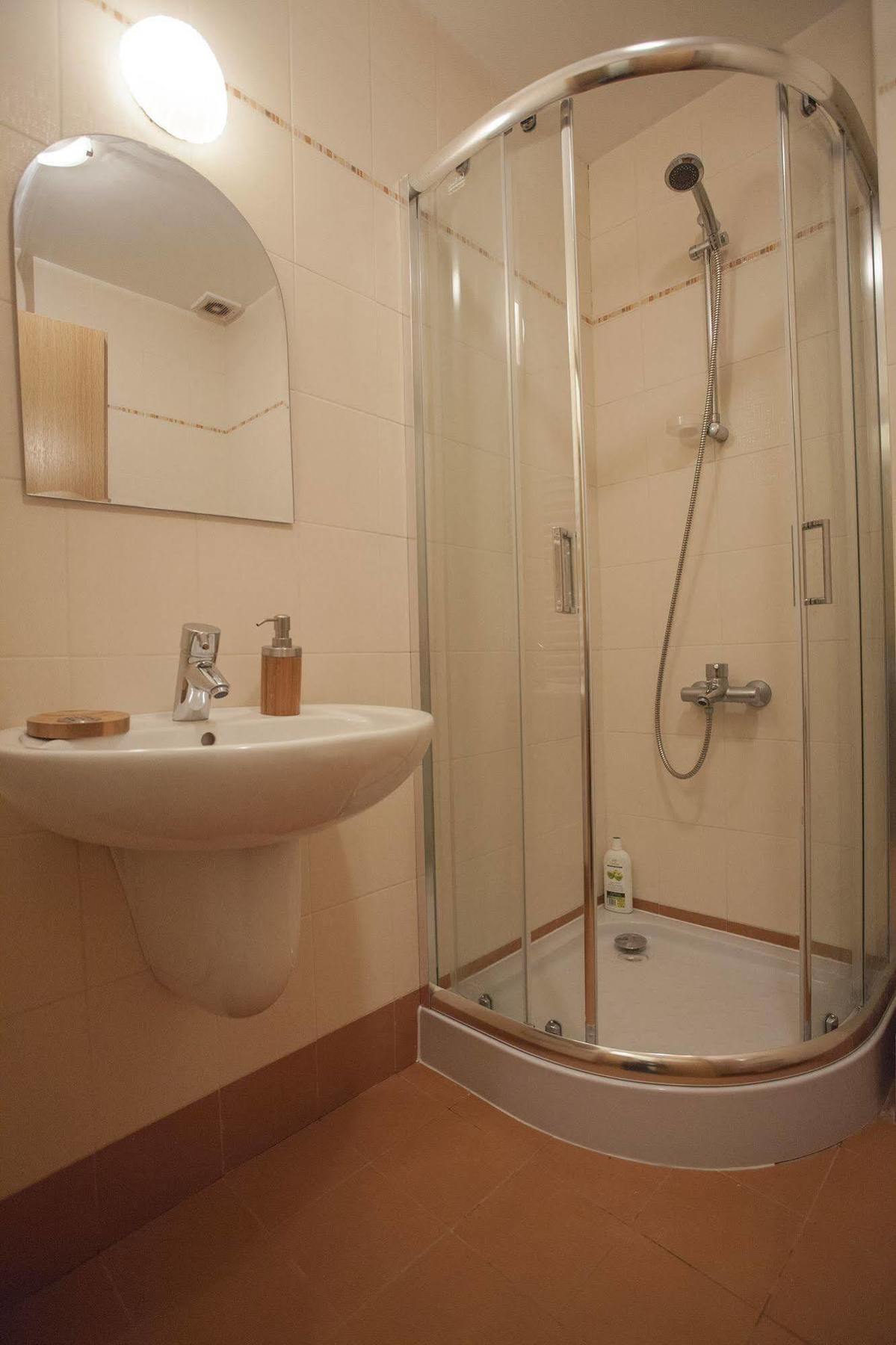 Presidency House Self Check-in Appartement *